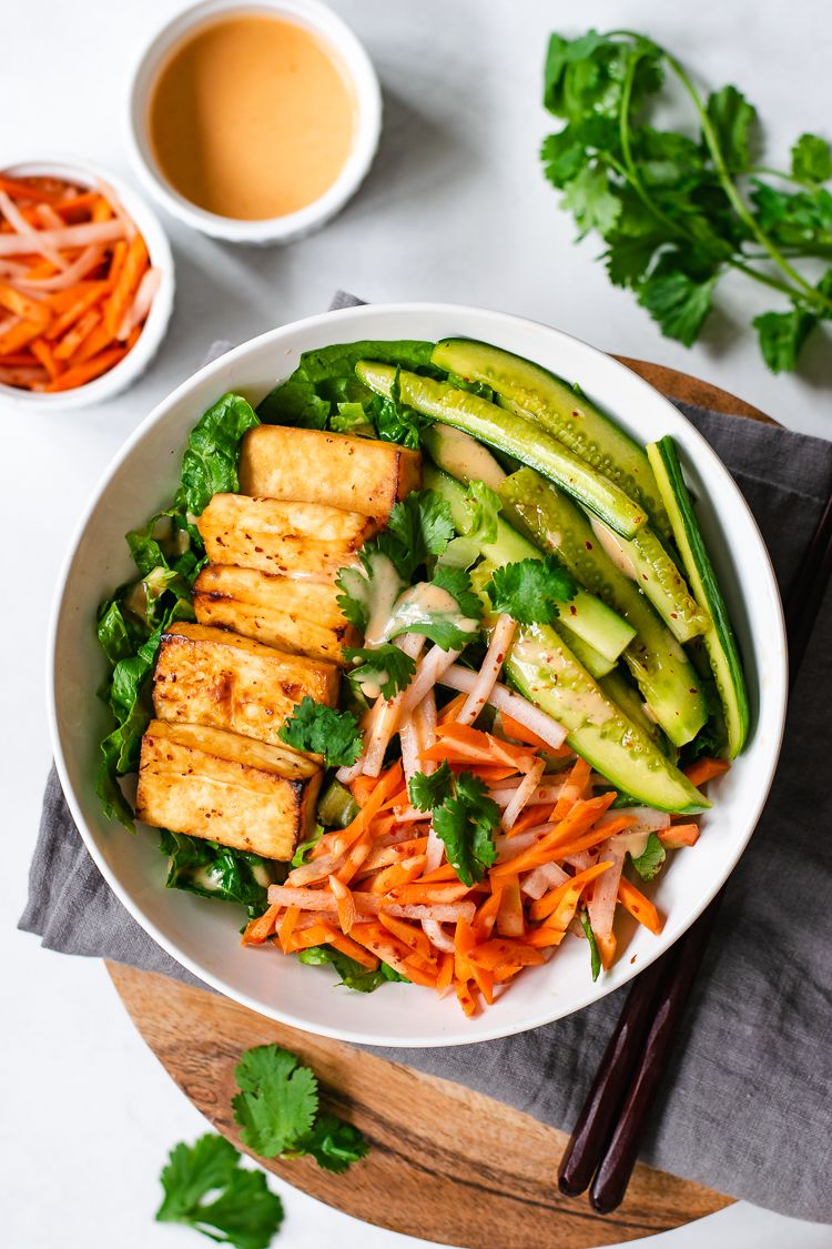 Crispy Tofu Salad With Pickled Veggies And Spicy Dressing 